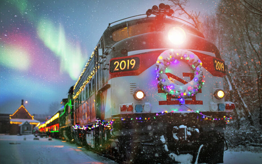 christmasnewenglandrailmuseumne1021×640 North Pole Trains